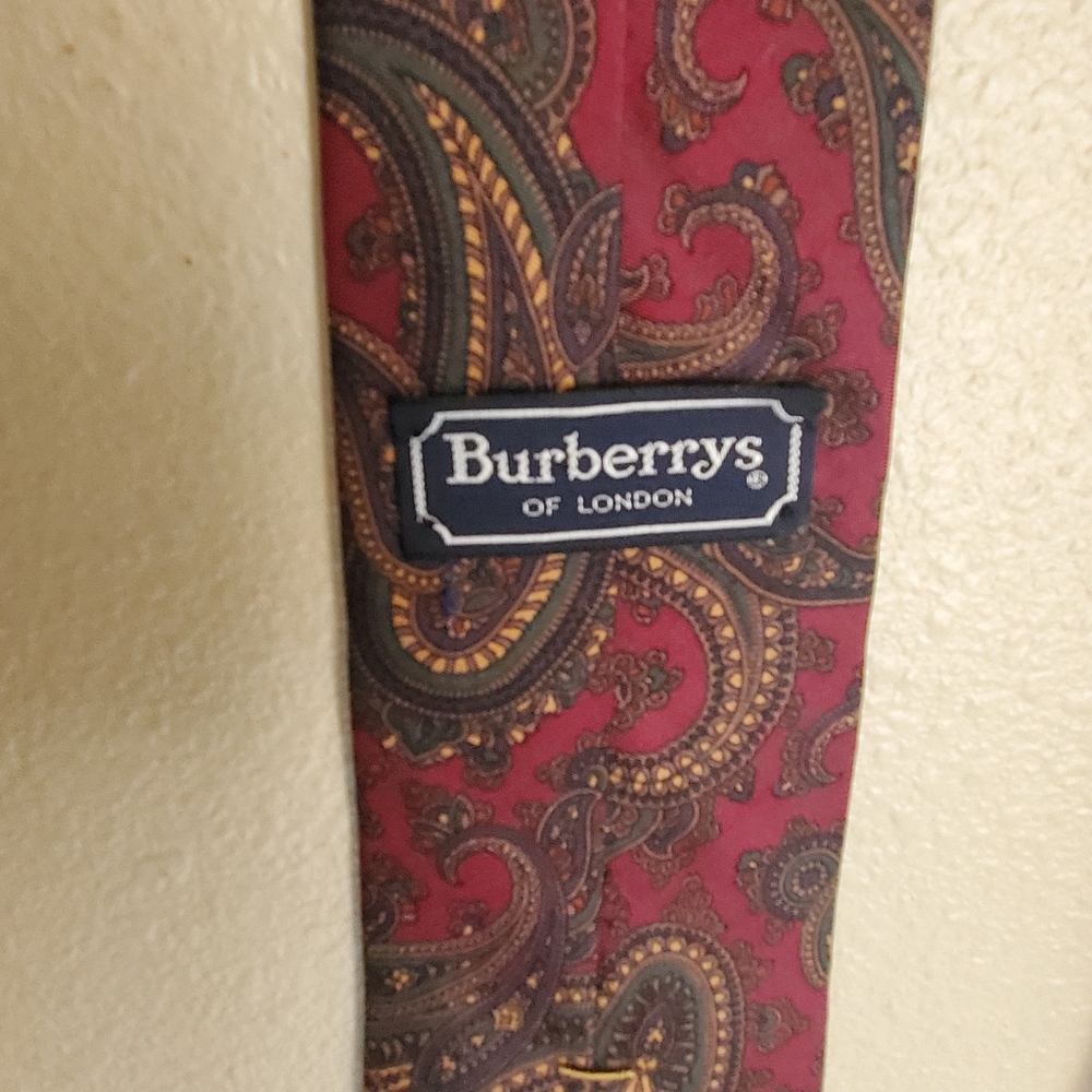 Mens Burberrys Paisley Tie